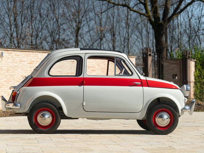 Cliquer pour voir la photo suivante Fiat 500 1960 N SPORT BIANCO/ROSSO de 1960