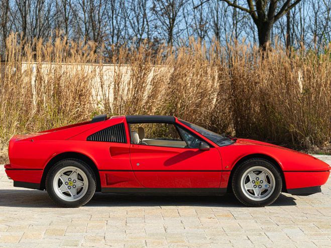 Cliquer pour voir la photo suivante Ferrari 208 1986 GTS TURBO INTERCOOLER ROSSO de 1986