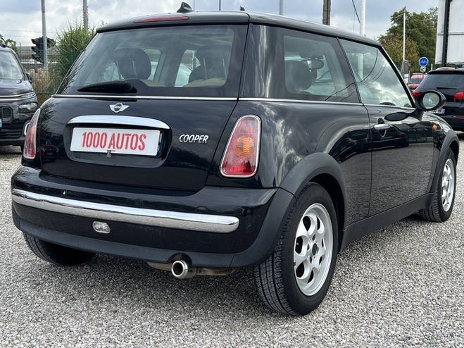 Mini One I (R50/R53) Cooper 115ch CVT NOIR de 2002