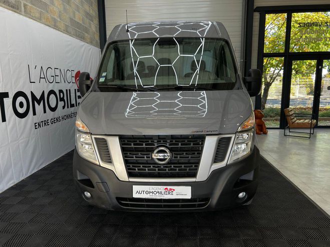 Nissan NV400 Nissan NV400 Van Aménagé 2.3 DCI TURBO 125 Gris de 2012