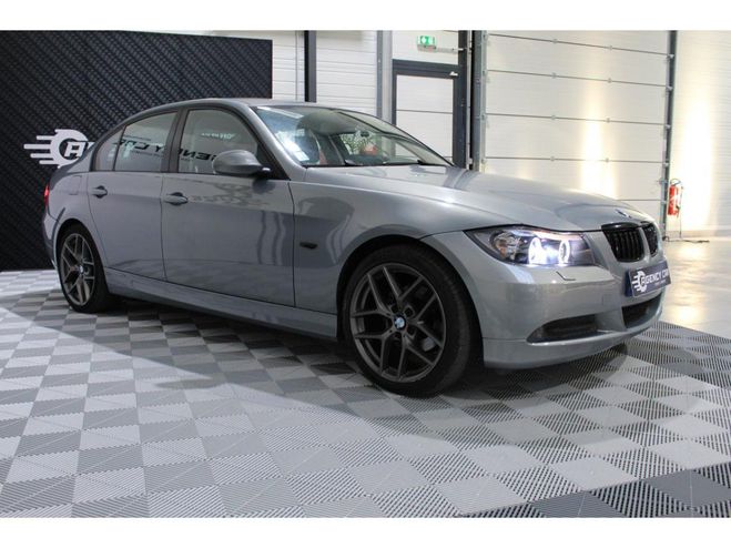 BMW Serie 3 318i Confort - 129 BERLINE E90 - CARPLAY GRIS FONCE de 2006
