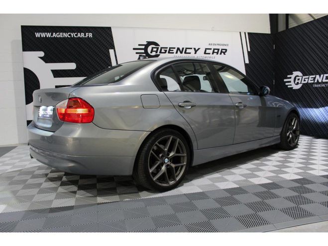 BMW Serie 3 318i Confort - 129 BERLINE E90 - CARPLAY GRIS FONCE de 2006