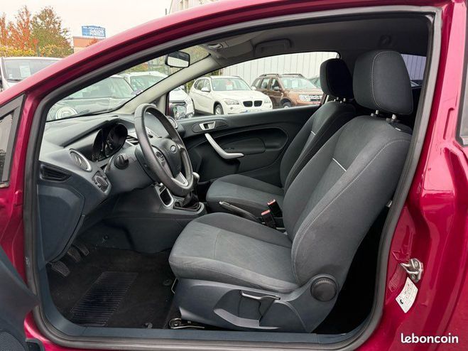 Ford Fiesta Ford Fiesta 1.2 trend pack Bordeaux de 2011