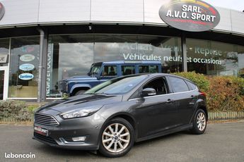  Voir détails -Ford Focus III (2) 1.0 ECOBOOST 125 S&S TITANIUM 5P à Fontenay-sur-Eure (28)