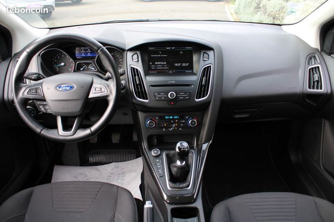 Ford Focus Ford Focus III (2) 1.0 ECOBOOST 125 S&S TITANIUM 5P Gris de 2016