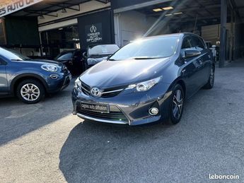  Voir détails -Toyota Auris HSD 136H FEEL à Cagnes-sur-Mer (06)
