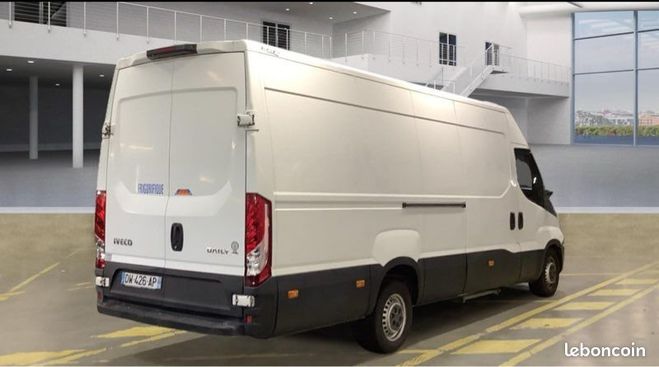 Iveco Daily 23990ht FGN 35 C 17H V18 H3 QUAD-LEAF BV Blanc de 2015