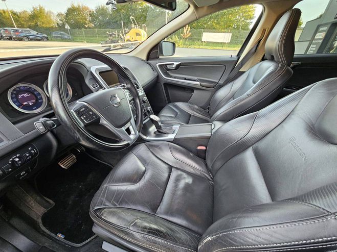 Volvo XC60 Volvo XC60 D5 AWD 215ch R-Design Geartronic GRIS de 2012