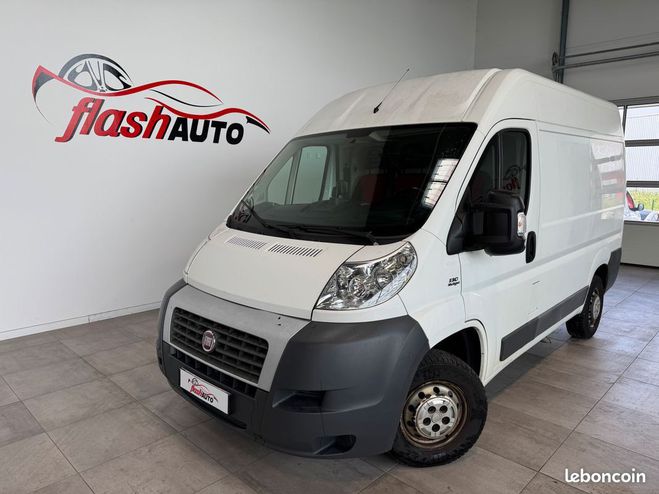 Cliquer pour voir la photo suivante Fiat Ducato II 2.3 M-jet2 CONFORT MATIC 130cv-BVA-20 Blanc de 2014