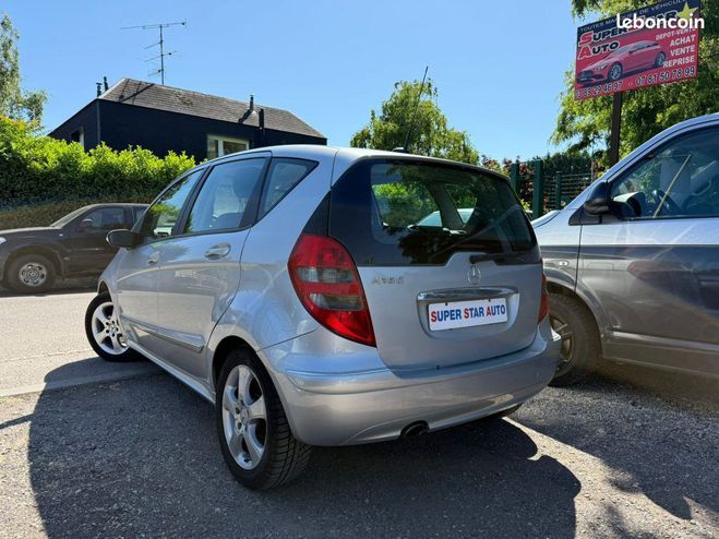 Mercedes Classe A II (W169) 150 Avantgarde 1.5l 2005 Gris de 2005