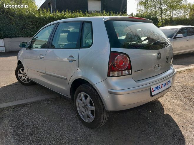 Volkswagen Polo 1.4i 80Ch CONFORT 5P 2006 Gris de 2006