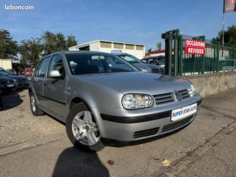  Voir détails -Volkswagen Golf 4 1.6l EDITION 105CV 16V 2001 à Colmar (68)