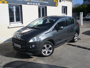  Voir détails -Peugeot 3008 1.6 HDi 16V 110ch FAP Confort Pack à Clamart (92)