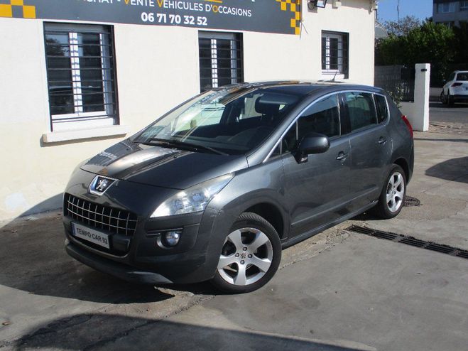 Cliquer pour voir la photo suivante Peugeot 3008 1.6 HDi 16V 110ch FAP Confort Pack GRIS de 2010