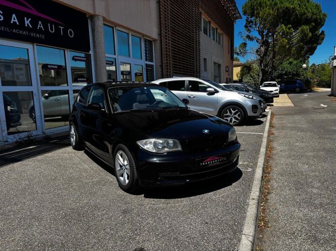 BMW Serie 1 E81 120i 170 ch Sport Design Noir de 2008