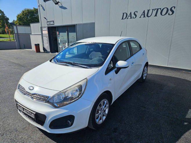 Kia Rio 1.1 CRDI 75cv Active 5p BLANC de 2014