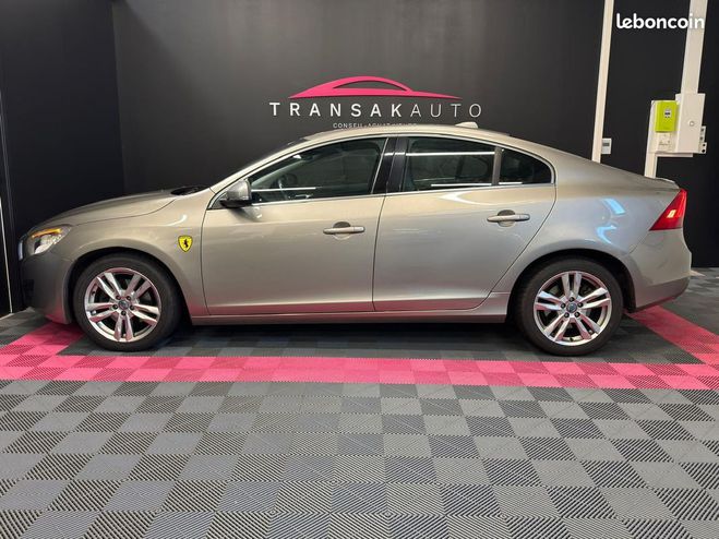 Volvo S60 D3 163ch Xnium DISTRIBUTION  JOUR RVI Beige de 2010