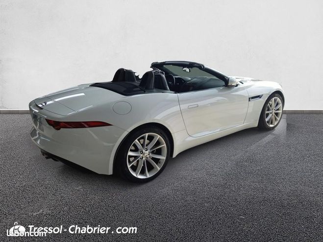 Jaguar F-Type Cabriolet V6 3L Essence Suraliment 340  Blanc de 2015