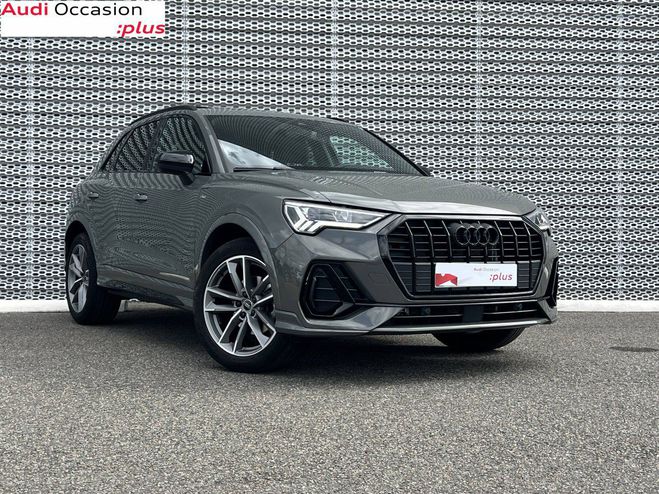 Audi Q3 35 TDI 150 ch S tronic 7 S line Gris de 2024