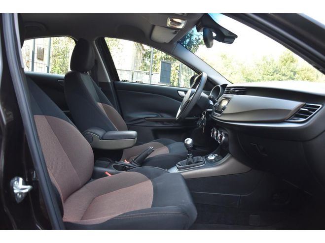 Alfa romeo Giulietta Alfa romeo Giulietta 1.6 JTDM - 105 S/S Distinctive NOIR de 2014