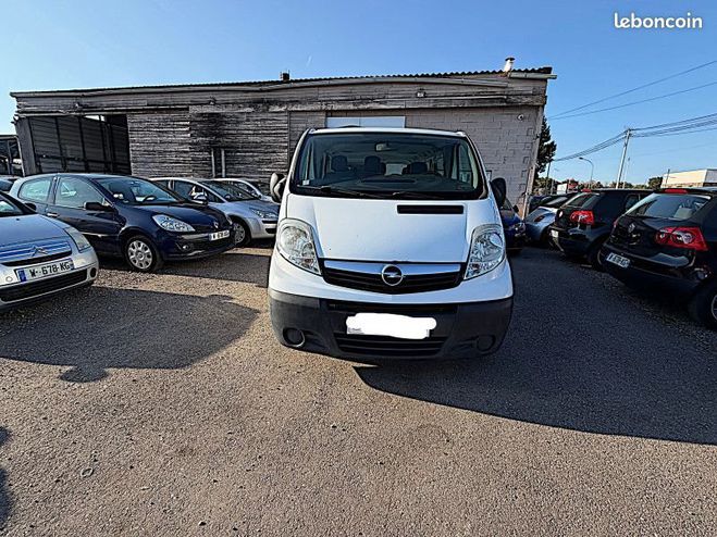 Opel Vivaro Opel Vivaro COMBI 2.0 CDTI RALLONGER 9 PLACES Blanc de 2010