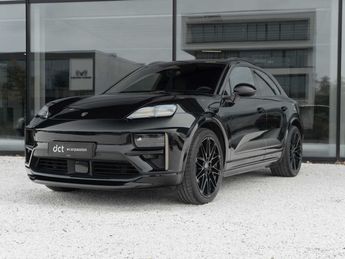 Voir détails -Porsche Macan Turbo 22' RS RearAxle Steering Bose 18Wa à Wielsbeke (87)