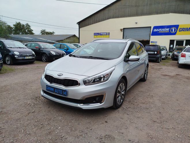 Cliquer pour voir la photo suivante Kia Ceed d CEE-D 1.6 CRDI 136ch active Gris de 2017