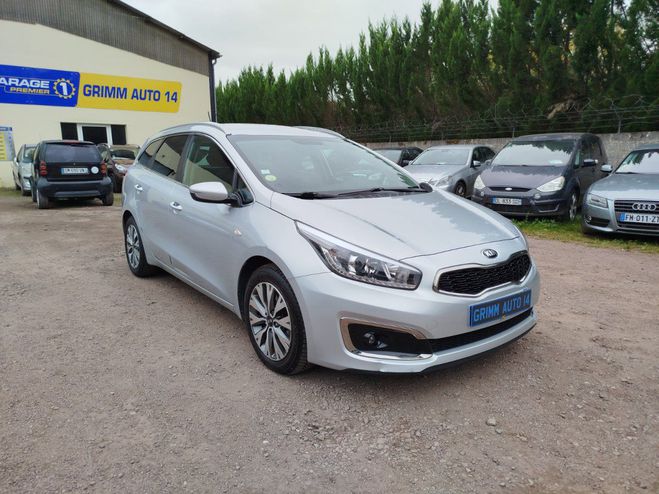 Kia Ceed d CEE-D 1.6 CRDI 136ch active Gris de 2017