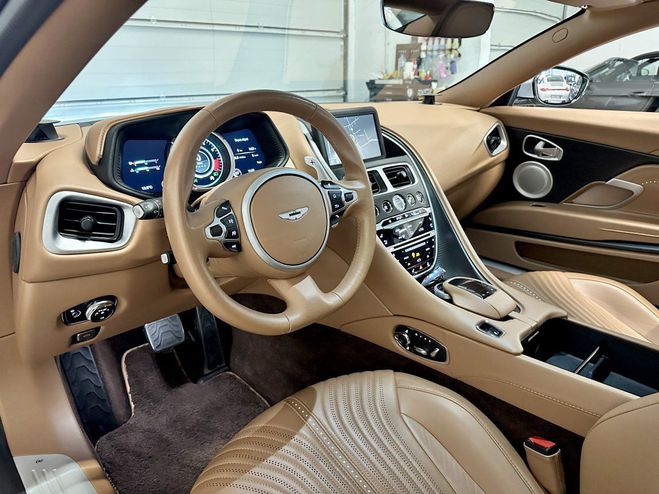 Aston martin DB11 Coup� V8 4.0 510ch BVA8 Lightning Silver de 2019