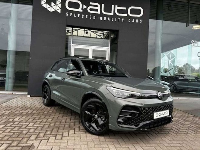 Volkswagen Tiguan 1.5 eTSI DSG R-Line - GPS - Black Pack - Vert Cipressino-Groen de 