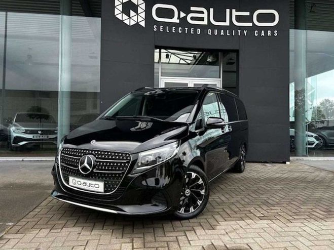 Cliquer pour voir la photo suivante Mercedes Classe V 300 d L2 Avantgarde - 360 Cam - Distr -  Noir Obsidiaanzwart de