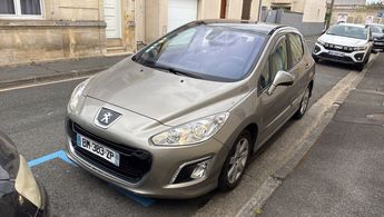  Voir détails -Peugeot 308 1.6 E-HDI112 FAP ALLURE 5P à Romorantin-Lanthenay (41)