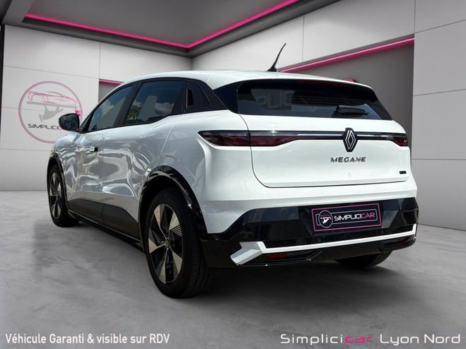 Renault Megane E-tech EV40 130cv equilibre Blanc de 2024