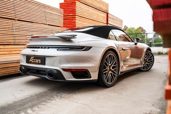 Porsche 911 992 TURBO CABRIO SPORT CHRONO 1OWNER BEL Gris de 