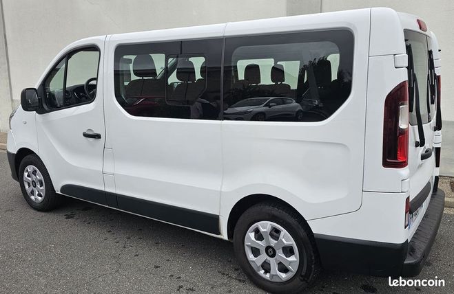 Renault Trafic iii 2.0 dci 145 cv edc6 9 places Blanc de 2020