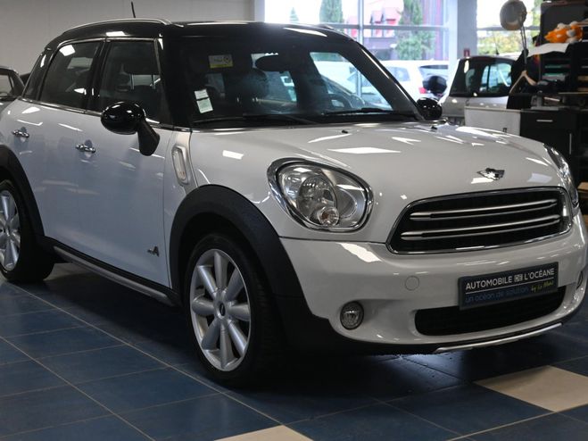 Mini Countryman Mini Countryman R60 122 ch ALL4 Cooper Pack Chili A Blanc de 2012