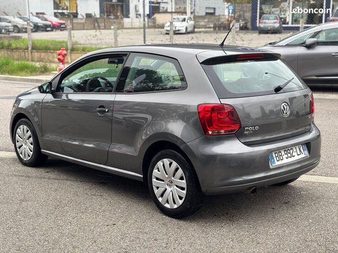 Volkswagen Polo 1.6 TDI 90 Confort Gris de 2010