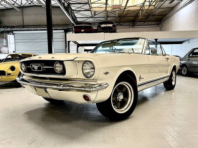 Cliquer pour voir la photo suivante Ford Mustang PACK GT - BOITE MANUELLE 5 Blanc Verni de 1966