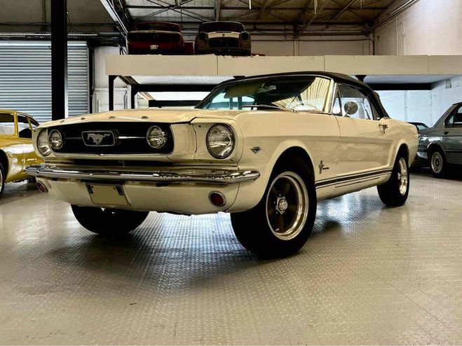 Ford Mustang Ford Mustang PACK GT - BOITE MANUELLE 5 Blanc Verni de 1966