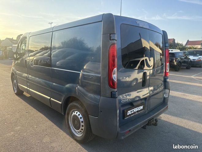 Opel Vivaro Opel Vivaro FG F2900 M1 CDTI145 CLIM 5PL Bleu de 2010
