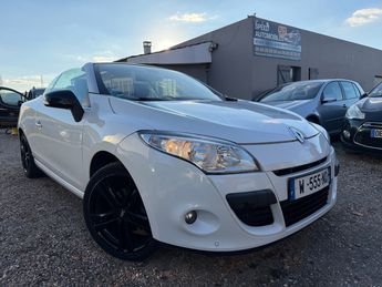  Voir détails -Renault Megane III Coup-Cabrio 1.9 DCI 130 LUXE DYNAMI à Uckange (57)