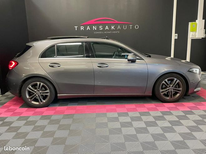 Mercedes Classe A BUSINESS 200 7G-DCT 163 ch TOIT OUVRANT  Gris de 2019
