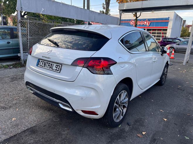 Citroen DS4 1.6 E-HDI115 AIRDREAM SO CHIC ETG6 BLANC de 2014