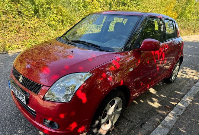 Suzuki Swift Suzuki Swift III (Fab. Japon) 1.3 i 16V 4WD 93 cv  de 2006