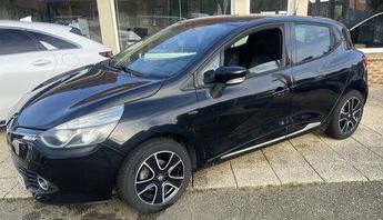  Voir détails -Ford Fiesta 1.0 ECOBOOST 100CH STOP&START TITANI à Alenon (61)