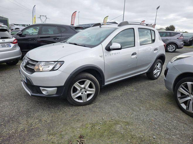 Dacia Sandero Dacia Sandero II (B52) 1.5 dCi 90ch eco² Stepway Prest GRIS C de 2016