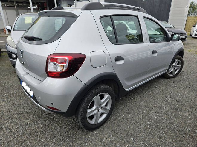 Dacia Sandero Dacia Sandero II (B52) 1.5 dCi 90ch eco² Stepway Prest GRIS C de 2016