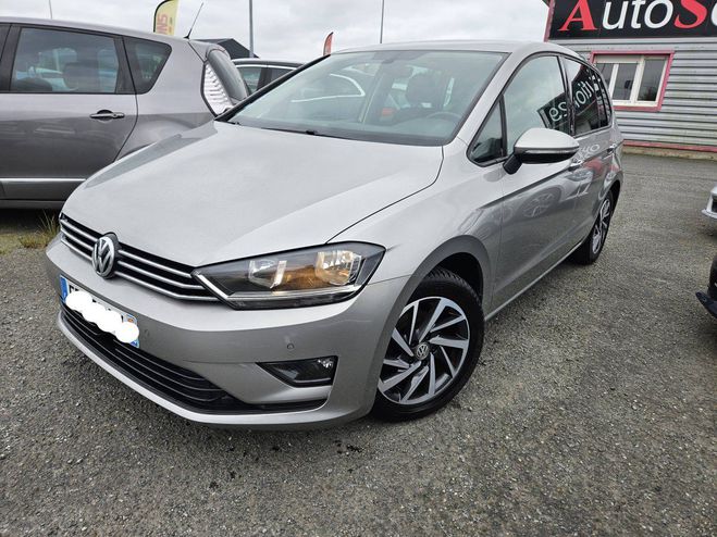 Cliquer pour voir la photo suivante Volkswagen Golf VII 1.4 TSI 125ch Multifuel E85 Sound 5p GRIS F de 2017