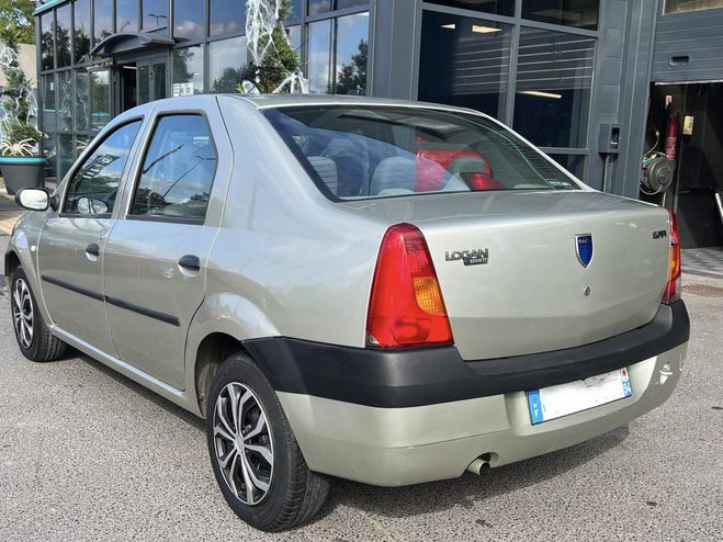 Dacia Logan Dacia Logan 1.4 MPI 75 - FRAIS MECANIQUES A PREVOIR  Gris de 2005