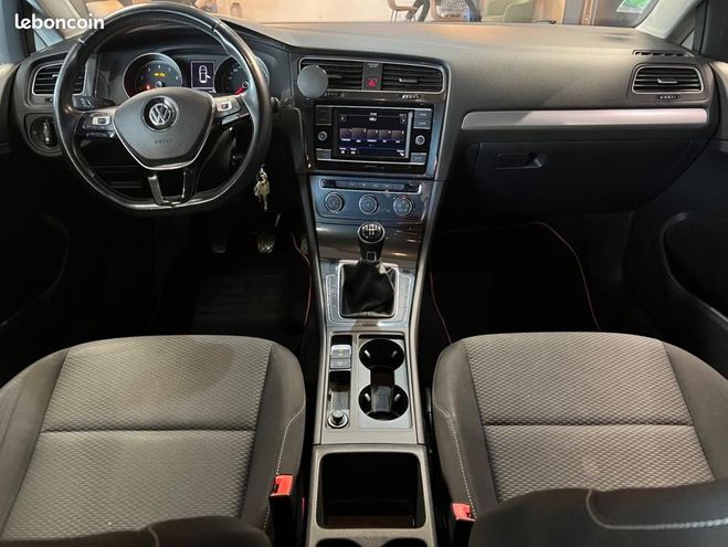 Volkswagen Golf 1.0 TSI 85 BLUEMOTION TRENDLINE Gris de 2018